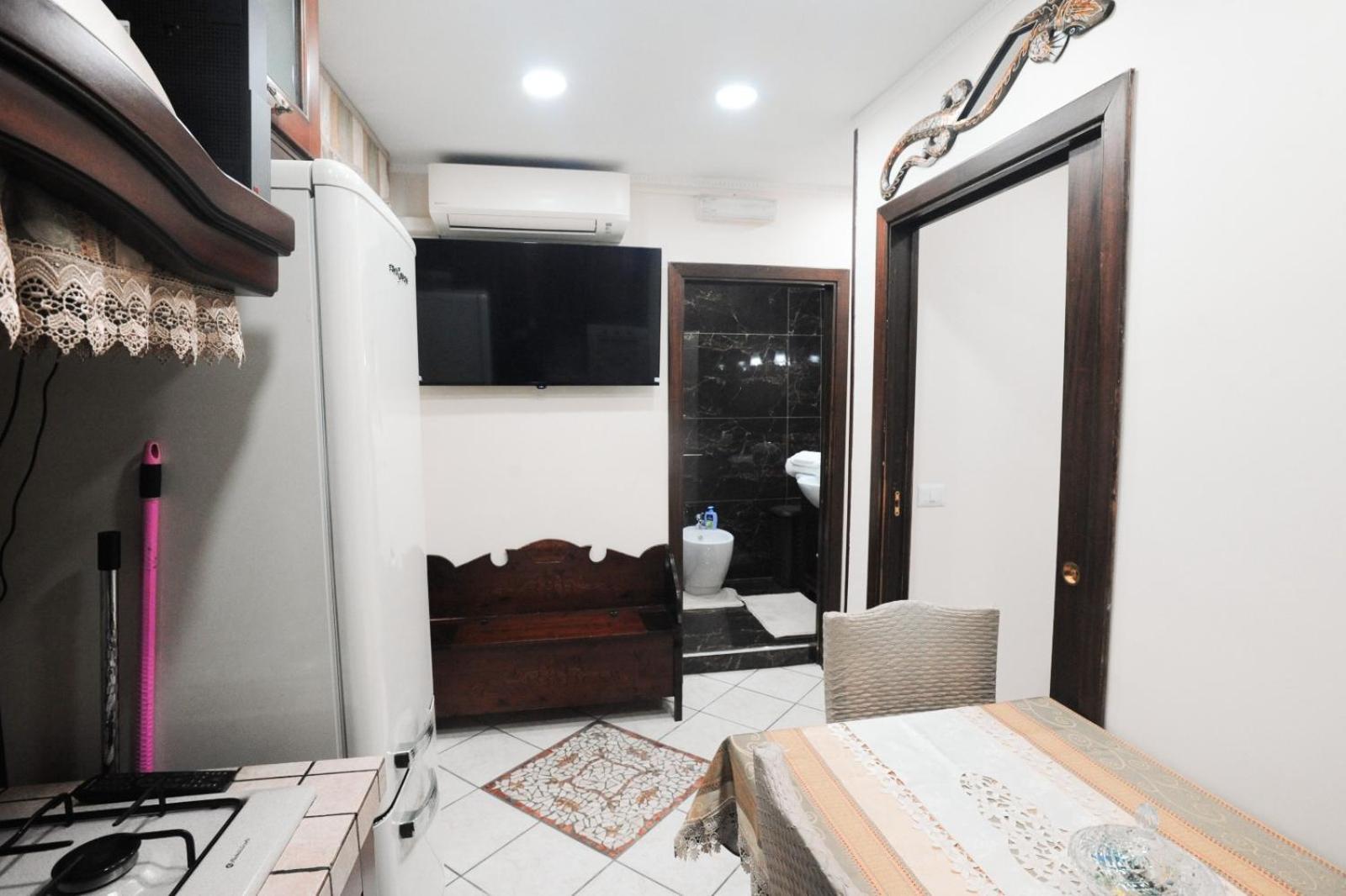 La Casa Di Nancy Next Plebiscito Apartment Napoli Bagian luar foto